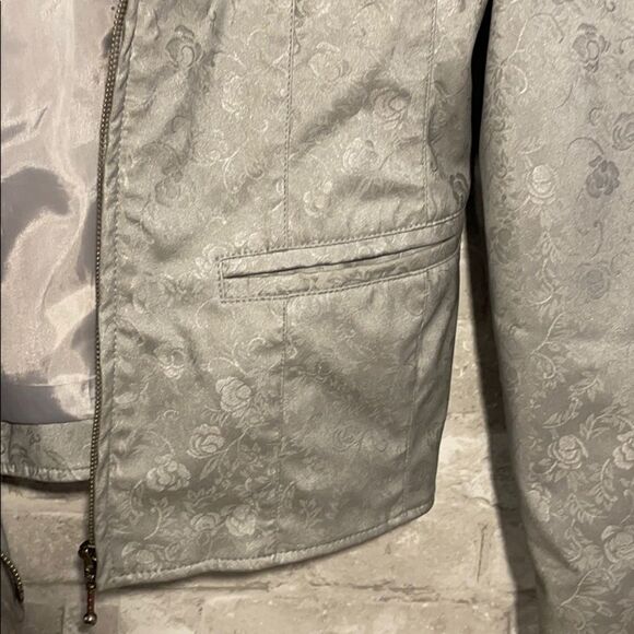 Ashley 26 International Jacket Silver Embossed Faux Fur Collar Silver Sz Med - Picture 8 of 11